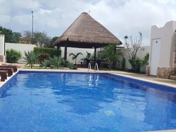Venta de departamento en planta baja, privada Real Ibiza Plus, Playa del Carmen