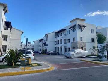 Venta de departamento en planta baja, privada Real Ibiza Plus, Playa del Carmen