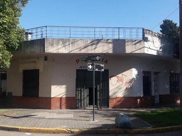 BRASIL 600  - CASA 3 AMB    LOCAL   GALPON  - V. MARTELLI