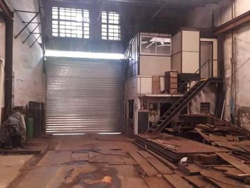 LAS HERAS 4700 - GALPON - V. MARTELLI