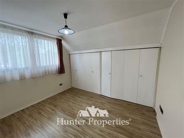 Casa en Venta en Sector Colegio Grange, entre Loreley y Reina Victoria