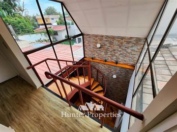 Casa en Venta en Sector Colegio Grange, entre Loreley y Reina Victoria