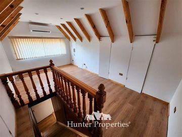 Casa en Venta en Sector Colegio Grange, entre Loreley y Reina Victoria