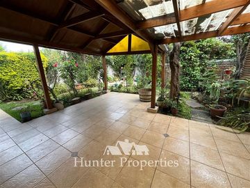 Casa en Venta en Sector Colegio Grange, entre Loreley y Reina Victoria