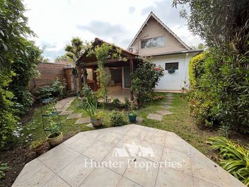 Casa en Venta en Sector Colegio Grange, entre Loreley y Reina Victoria