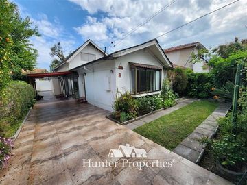 Casa en Venta en Sector Colegio Grange, entre Loreley y Reina Victoria