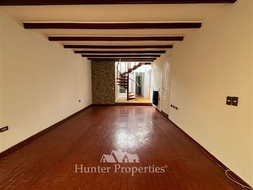 Casa en Venta en Sector Colegio Grange, entre Loreley y Reina Victoria