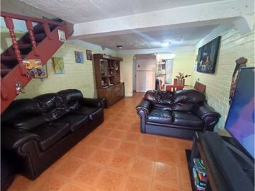 VENDE CASA PORTAL ANDINO, P.ALTO 