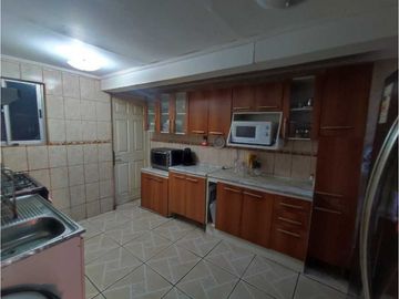 VENDE CASA PORTAL ANDINO, P.ALTO 
