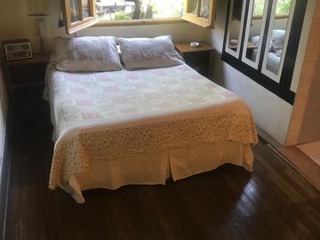 Hotel de 34 habitaciones con baño privado en Santiago Centro