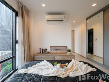 Newly renovated unit, inspected and fixed by professionals