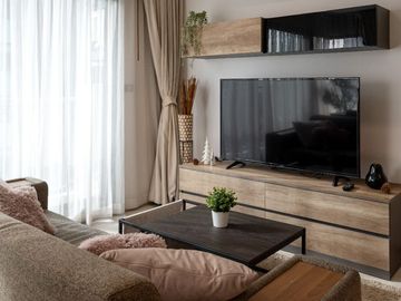 Newly renovated unit, inspected and fixed by professionals
