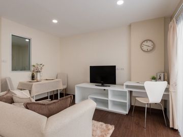 Studio Condo for sale at The Escape
