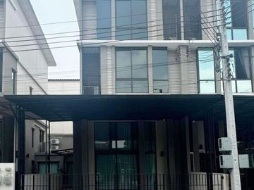 FOR SELL townhouse  Patio Rama 9-Pattanakarn MRT-Kelantan CX-104994