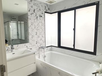 FOR SELL townhouse  Patio Rama 9-Pattanakarn MRT-Kelantan CX-104994
