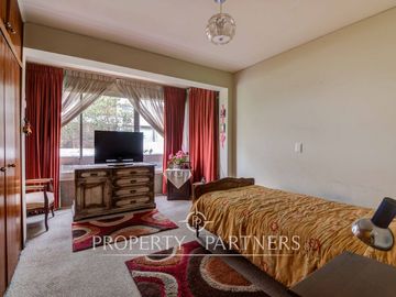Amplio departamento en excelente barrio residencial de providencia en calle Luis Thayer Ojeda
