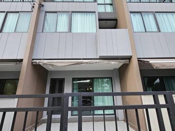FOR SELL townhouse Baan Klang Muang Rama 9-Krungthep Kreetha MRT-Sri Bearing CX-106304