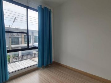 FOR SELL townhouse Unio Town Lamlukka-Klong 4 BTS-Thong Lo CX-106921