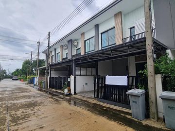 FOR SELL townhouse Unio Town Lamlukka-Klong 4 BTS-Thong Lo CX-106921