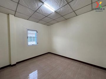 FOR SELL townhouse Baan Suankularb MRT-Sukhumvit CX-107377