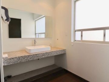 Propiedad en venta ideal para oficinas en Chapultepec Norte, Morelia