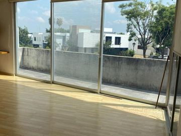 Casa en Venta en Olivos Residencial