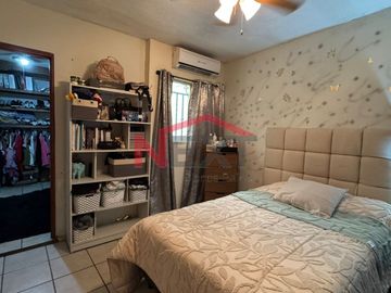 CASA EN VENTA EN VILLA BONITA RESIDENCIAL