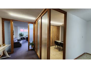 Oficina En Venta Con Coworking  Ideal Clinicas, Escuela Plaza Dorada