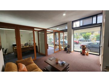 Oficina En Venta Con Coworking  Ideal Clinicas, Escuela Plaza Dorada