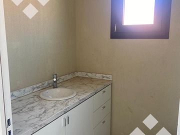 Venta casa 3 dormitorios, nivel gerencia, Cipolleti, B° Plaza Pueblo