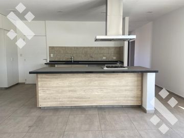Venta casa 3 dormitorios, nivel gerencia, Cipolleti, B° Plaza Pueblo