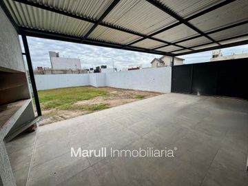 Prados de manantiales - Casa 3 dormitorios en lote de 360m2