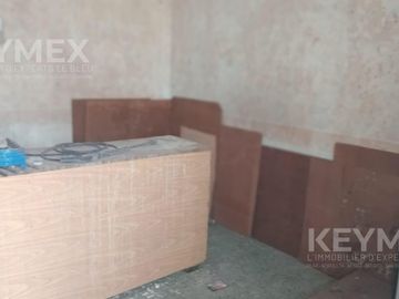 Casa a reciclar con parque en lote propio en Ramos Mejía