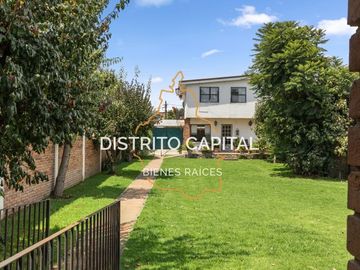 Casa en Venta, Santa María Magdalena Ocotitlán, Metepec, Estado de México