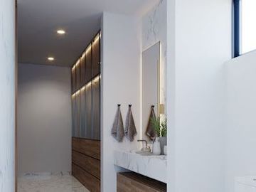 CASA DE 5 RECÁMARAS CON RECÁMARA EN PLANTA BAJA, DENTRO DE COTO NORTE DE MÉRIDA,