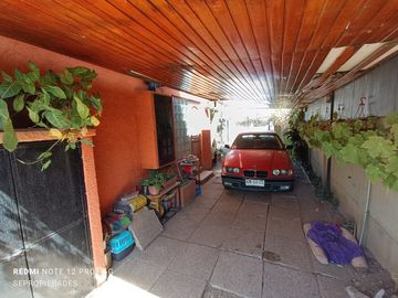Vendo amplia casa en sector centro Norte de Villa Alemana