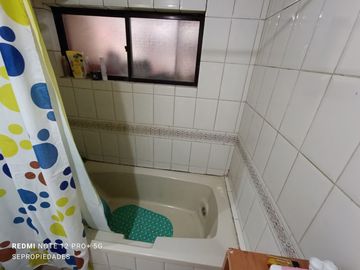 Vendo amplia casa en sector centro Norte de Villa Alemana
