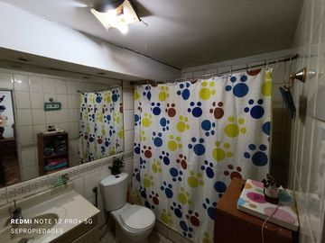 Vendo amplia casa en sector centro Norte de Villa Alemana