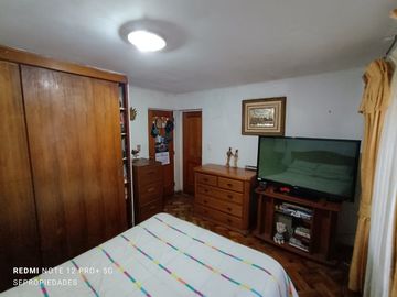 Vendo amplia casa en sector centro Norte de Villa Alemana