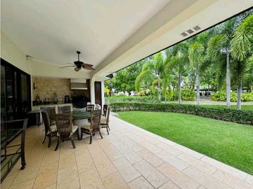 Venta de apartamento en Buenaventura Rio Hato.