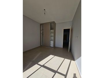 VENTA · CASA  · 3 DORMITORIO · MAIPÚ · BARRIO PRIVADO