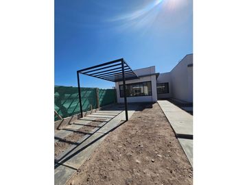 VENTA · CASA  · 3 DORMITORIO · MAIPÚ · BARRIO PRIVADO
