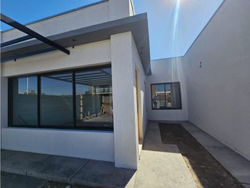 VENTA · CASA  · 3 DORMITORIO · MAIPÚ · BARRIO PRIVADO