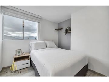 VENTA - ESPECTACULAR APARTAMENTO EN SAN DIEGO  AMOBLADO