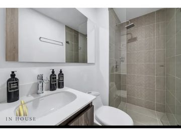 VENTA - ESPECTACULAR APARTAMENTO EN SAN DIEGO  AMOBLADO