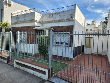 Casa en venta en Ramos Mejia Sur