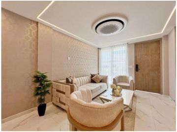 EN VENTA CASA DE 3 PISOS EN EL SECTOR DE CRESPO