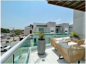 EN VENTA CASA DE 3 PISOS EN EL SECTOR DE CRESPO