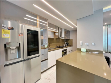 EN VENTA CASA DE 3 PISOS EN EL SECTOR DE CRESPO