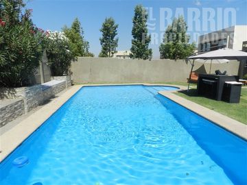 Casa en Venta en Chicureo / Piedra Roja